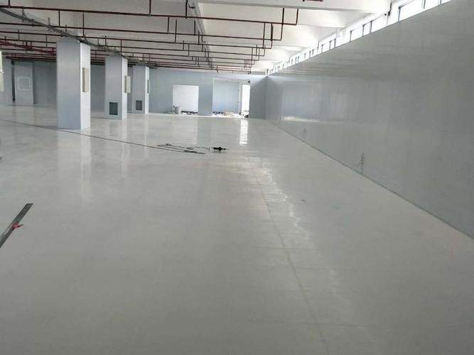 电子厂车间防静电地板安装完工效果图